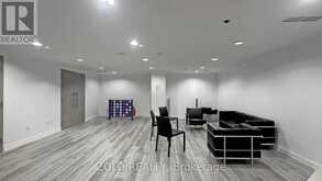 1211 - 816 LANSDOWNE AVENUE Toronto