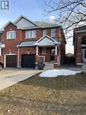 7 FLOWER TRAIL Brampton