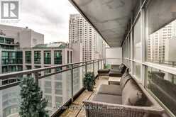 805 - 15 BRUYERES MEWS Toronto