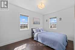 7 HAWTIN LANE Aurora