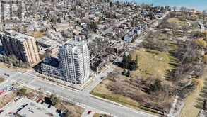 520 - 3865 LAKE SHORE BOULEVARD W Toronto