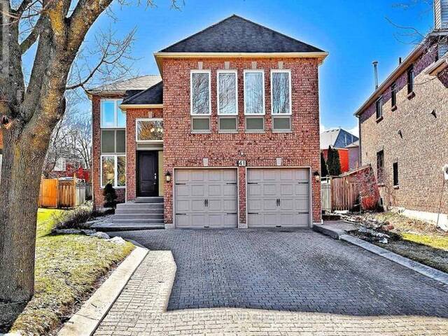 41 RACHEWOOD COURT Aurora Ontario