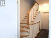 ROOM4 - 10 SPRUCE PINES CRESCENT Toronto