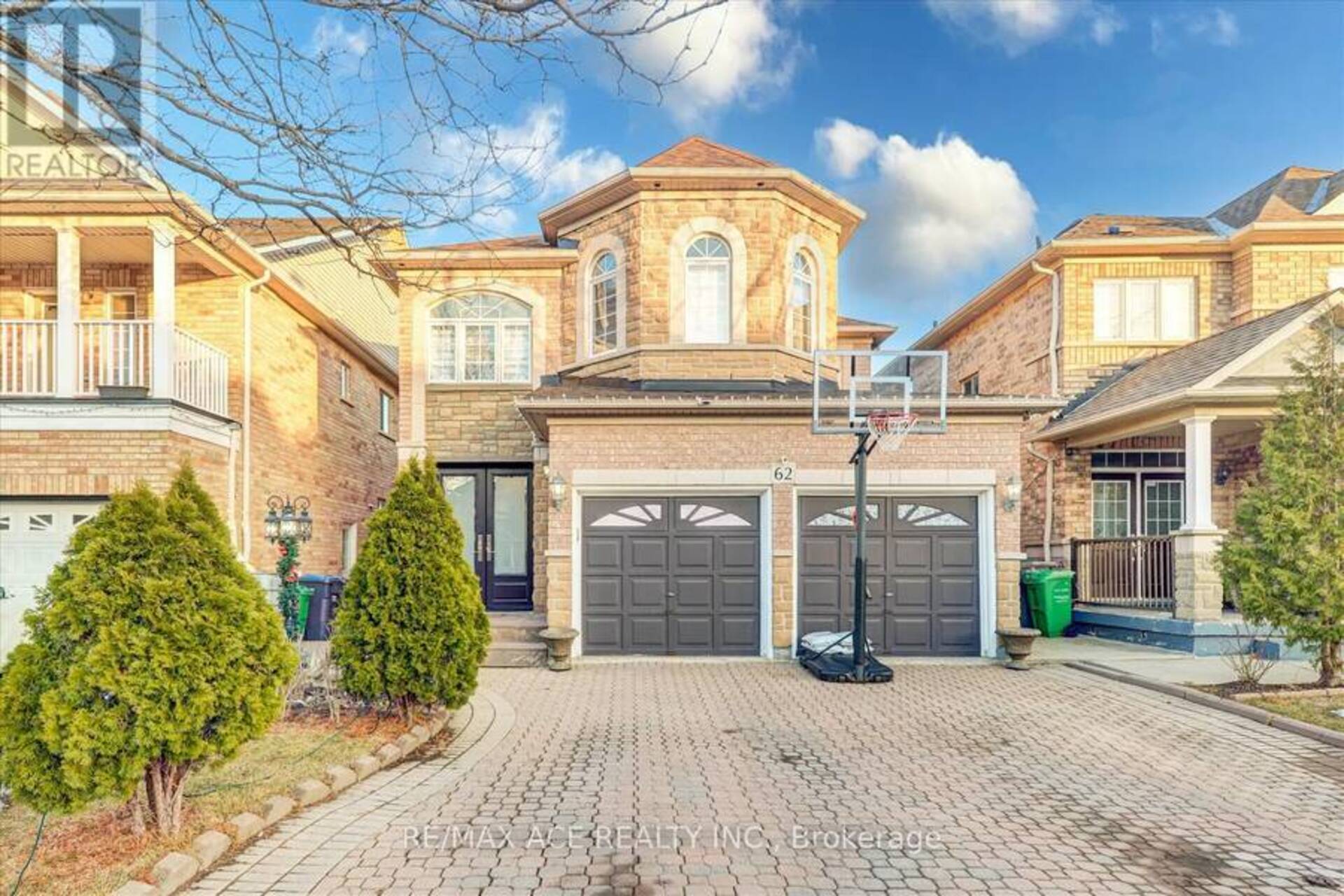 62 SAFFRON CRESCENT Brampton