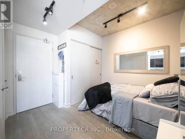 325 - 39 BRANT STREET Toronto Ontario