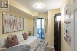 625 - 230 QUEENS QUAY W Toronto