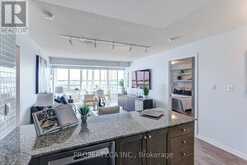 625 - 230 QUEENS QUAY W Toronto