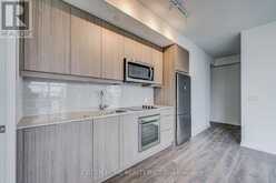 808 - 32 FOREST MANOR ROAD Toronto