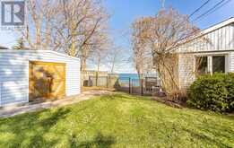 18 1/2 LAKESHORE DRIVE Hamilton