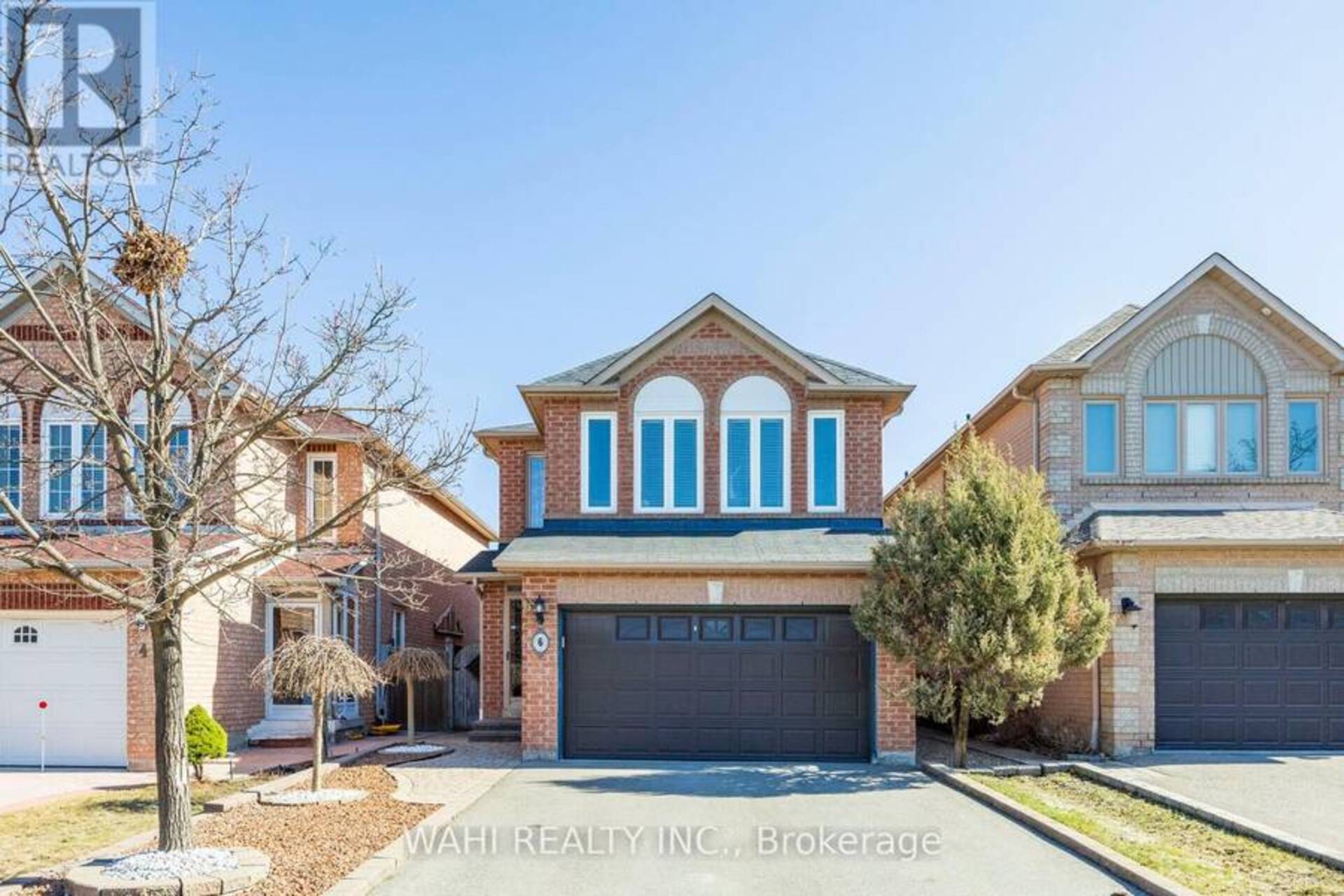 6 FAIRBANK COURT Brampton