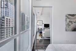 2602 - 770 BAY STREET Toronto