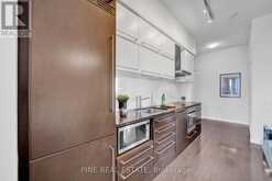 2602 - 770 BAY STREET Toronto