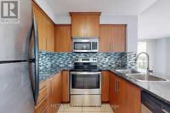 5L - 8 ROSEBANK DRIVE Toronto