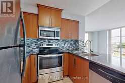 5L - 8 ROSEBANK DRIVE Toronto