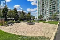 5L - 8 ROSEBANK DRIVE Toronto