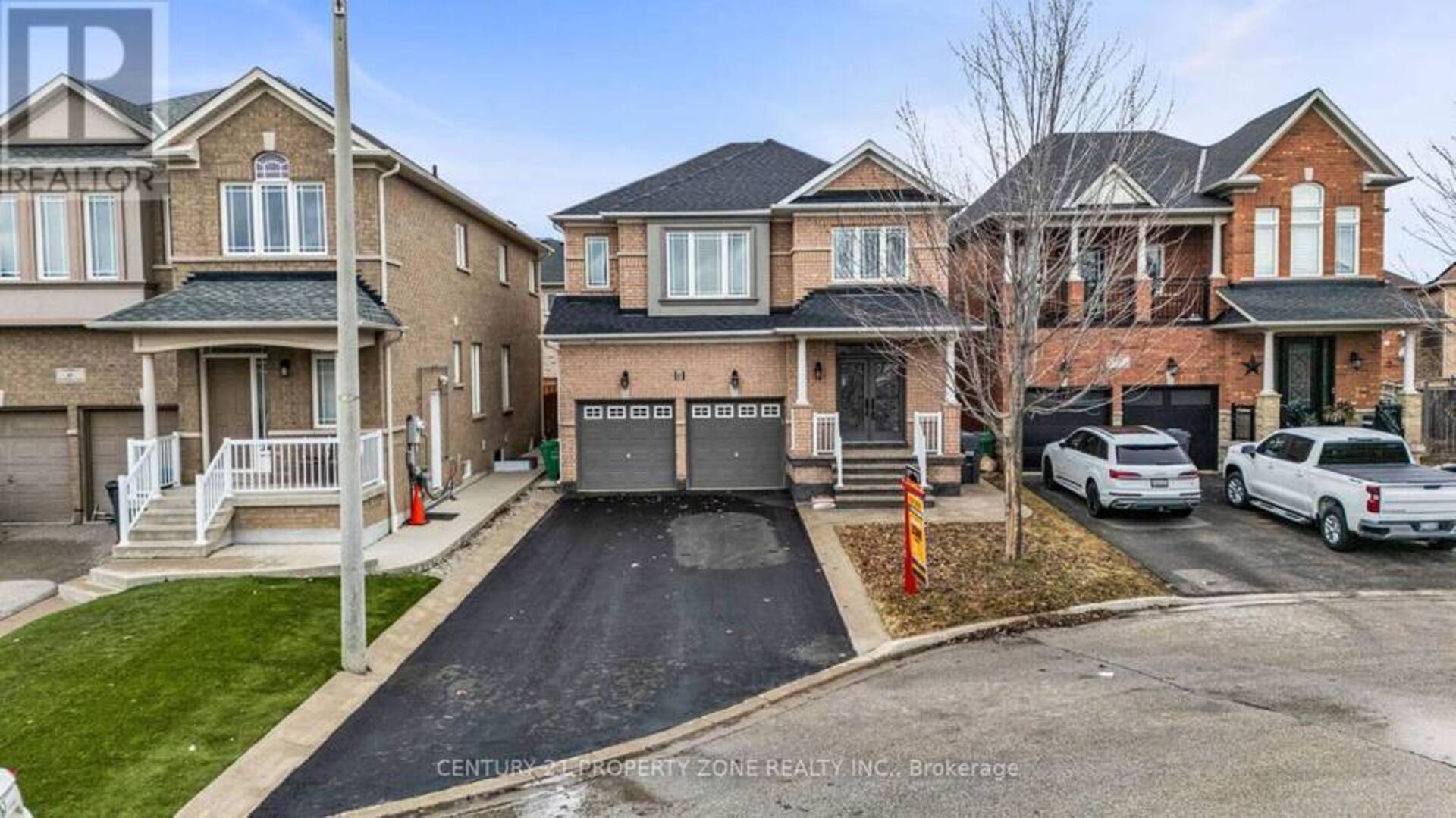 8 GRIFFITH COURT Brampton