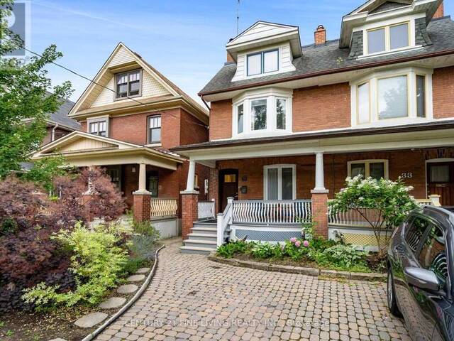 35 COLUMBINE AVENUE Toronto Ontario