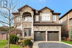 3 RIANNA COURT Hamilton