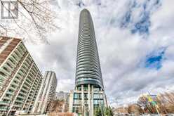 1320 - 585 BLOOR STREET E Toronto