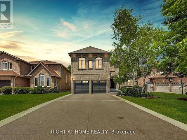 19 CANTEX COURT Richmond Hill Ontario