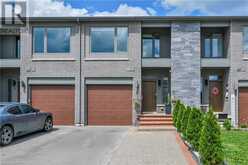 8 BEDROCK Drive Hamilton