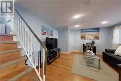 35 BRECKENRIDGE Drive Unit# 33 Kitchener