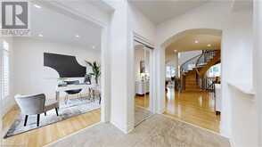 2238 LYNDHURST Drive Oakville