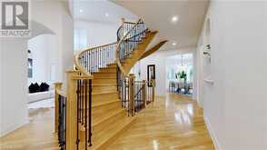 2238 LYNDHURST Drive Oakville