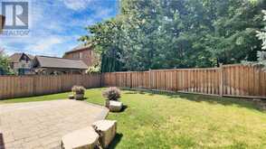 2238 LYNDHURST Drive Oakville