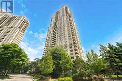 25 KINGSBRIDGE GARDEN Circle Unit# 2808 Mississauga