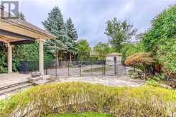 8 HACKAMORE Court Ancaster