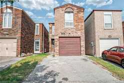 102 PENNYHILL Drive Toronto