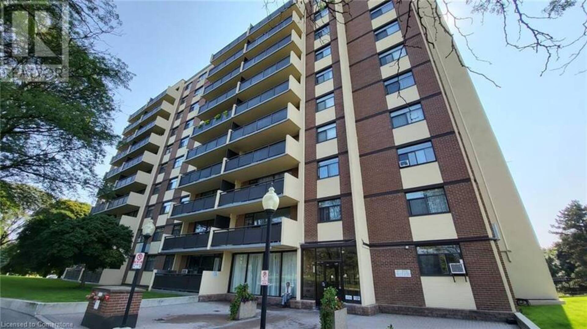 5 FRITH Road Unit# 912 Toronto