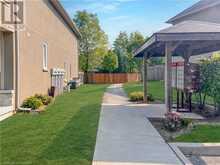 370 STONEHENGE Drive Unit# 9 Ancaster