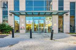 30 MEADOWGLEN PLACE Place Unit# 14 Toronto