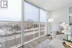 25 TRAILWOOD Drive Unit# 501 Mississauga