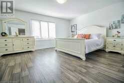 370 STONEHENGE Drive Unit# 9 Ancaster