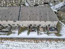 370 STONEHENGE Drive Unit# 9 Ancaster