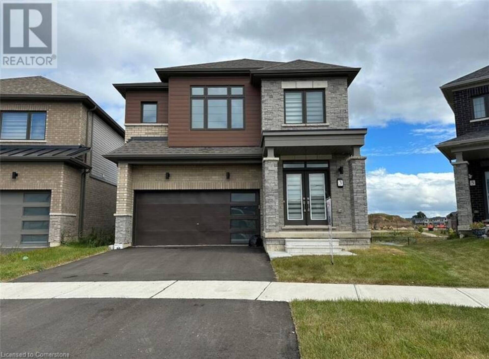 3 BEE CRESCENT Brantford