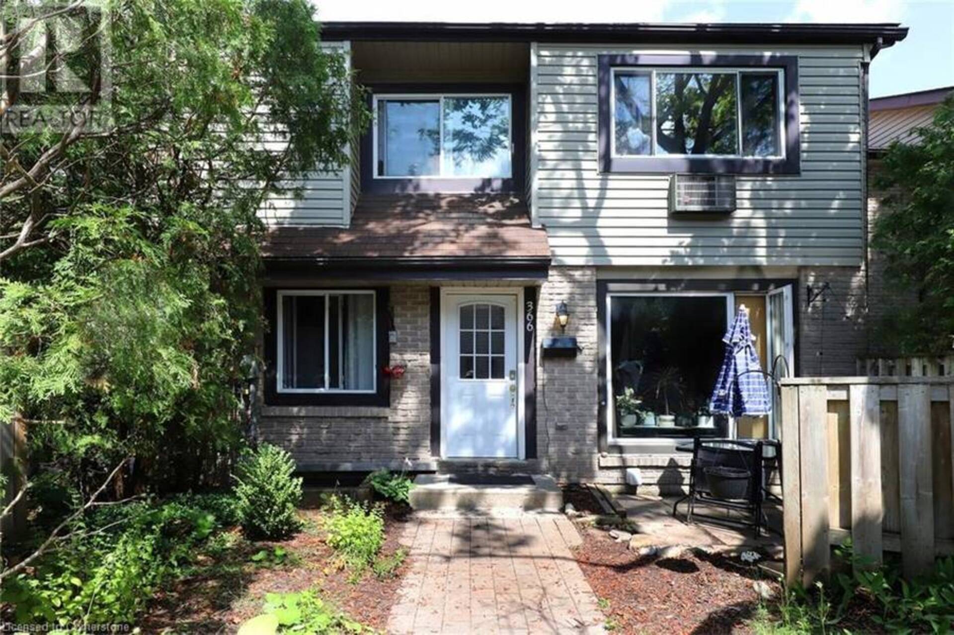 366 SCOTTSDALE Drive Guelph