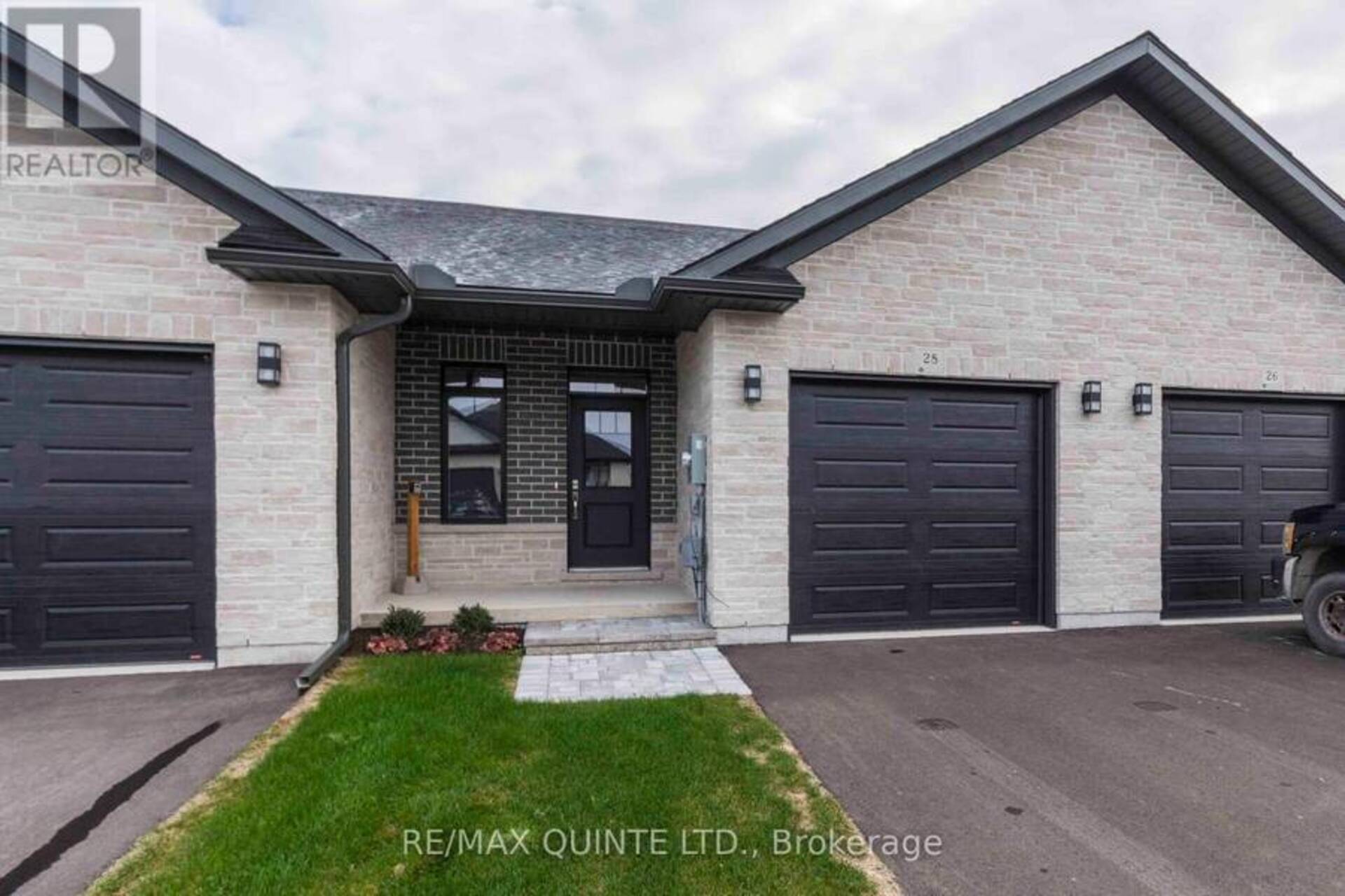 7 VAUGHN COURT Belleville