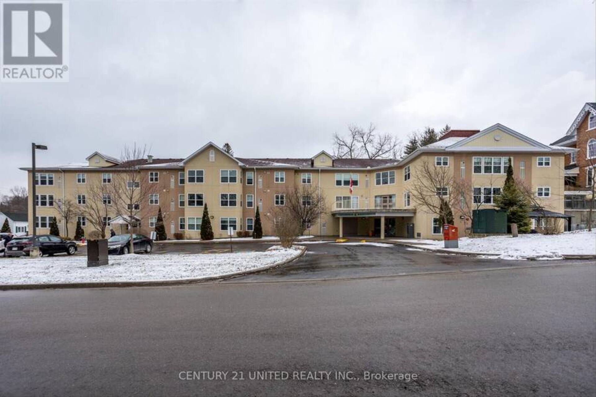 211 - 8 HURON STREET Kawartha Lakes 