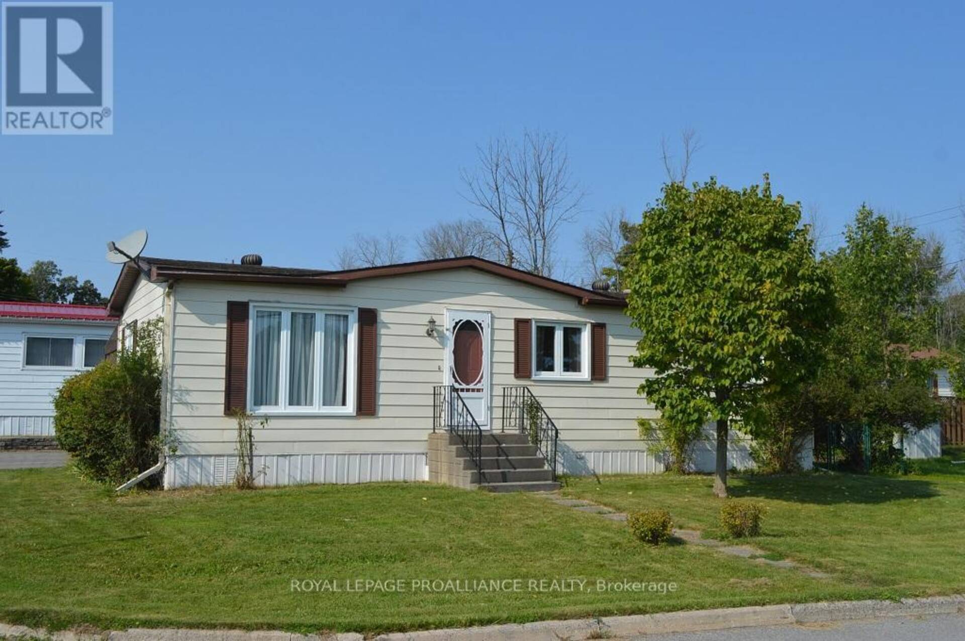 4 ANNETTE BOULEVARD Quinte West