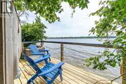 430 LAKESIDE DRIVE Prince Edward County