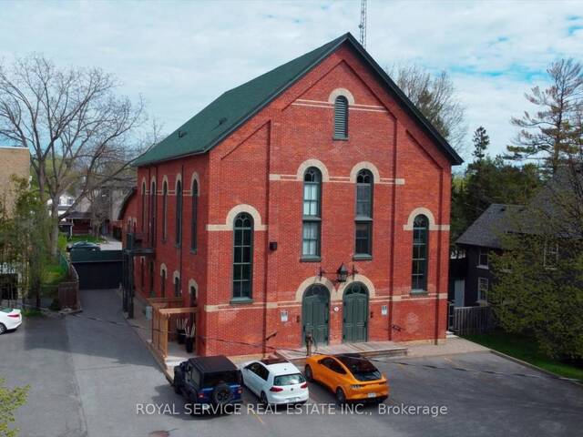 6 - 18 CHAPEL STREET Cobourg Ontario