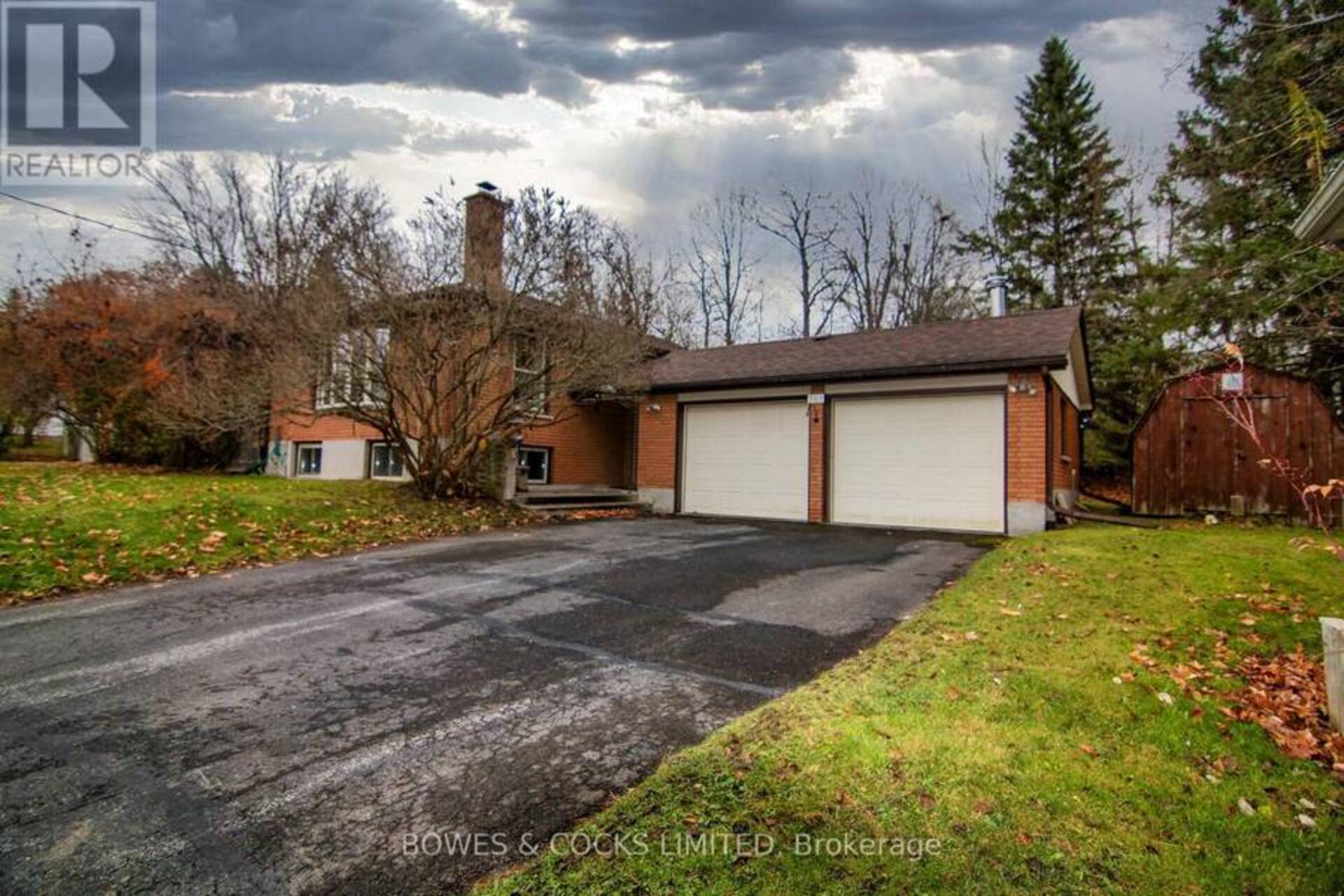 967 SMITH COURT Smith-Ennismore-Lakefield