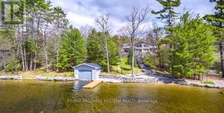 15 OAKRIDGE DRIVE North Kawartha