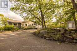 15 OAKRIDGE DRIVE North Kawartha