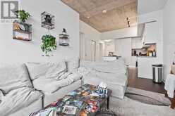 810 - 2720 DUNDAS STREET W Toronto