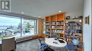 803 - 10 QUEENS QUAY W Toronto